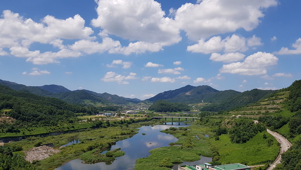 용담댐에서 바라 본 송풍리 방향 풍경 (사진 제공 - 홍성천님)