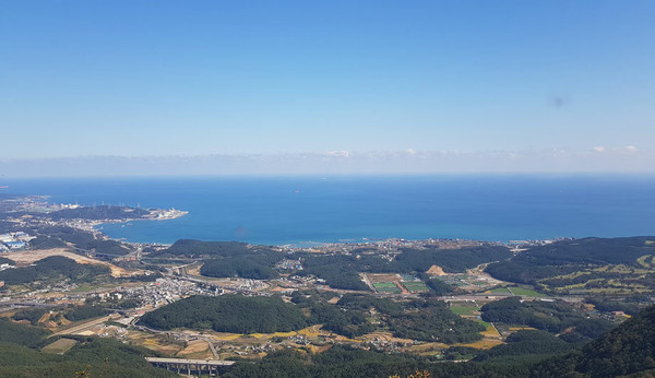 달음산 정상에서 본 기장군