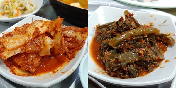 이 집이 냉삼 맛집인데는 이 김치도 한 몫 한다.