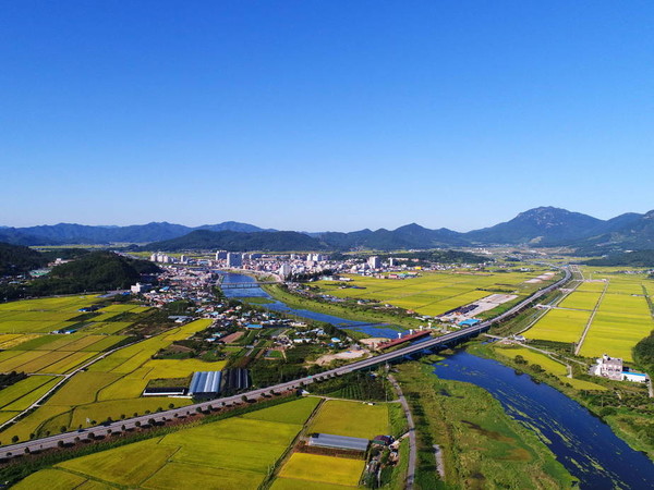 장흥군, 탐진강 전경. 장흥군 제공