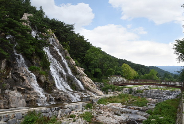 김제시, 모악산. 한국관광공사 제공