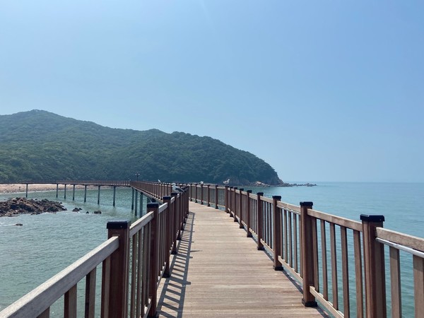 인천 중구, 무의도 해상데크로드. 중구 제공