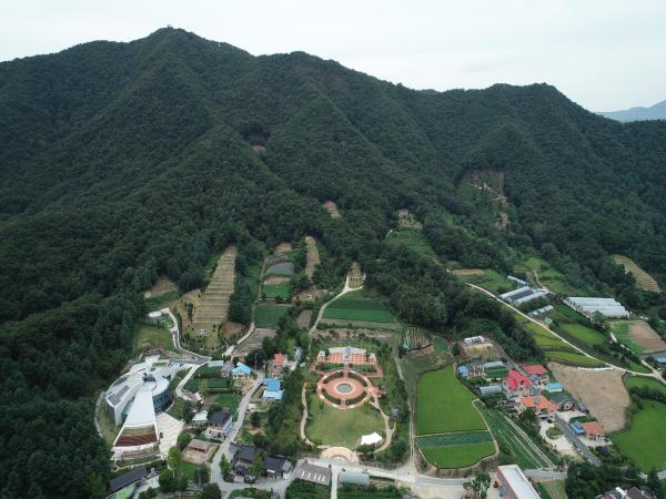 충북 음성군, 비채길과 행치마을. 음성군 제공