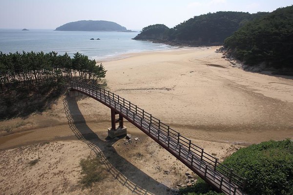 옹진군, 밧지름 해변. 옹진군 제공
